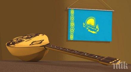 казахстански лютиери защитават древен музикален инструмент