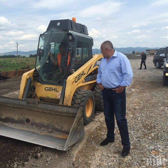 ПИК TV: Борисов: Никой вече няма да си позволи да заобикаля България