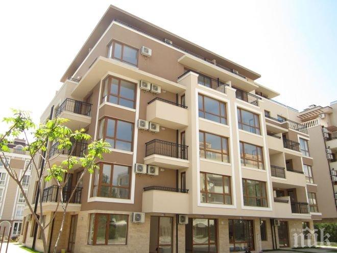 Нови сгради никнат като гъби