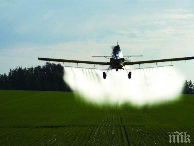 ПИК TV: Тежка артилерия! Морят комарите в Русе с... авиация 