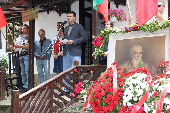 Калоян Паргов: Ис­то­ри­я­та от­ре­ди на Димитър Бла­го­ев ро­ля­та на един от най-зна­чи­ми­те съзидатели на бъл­гар­с­ка­та дър­жав­ност