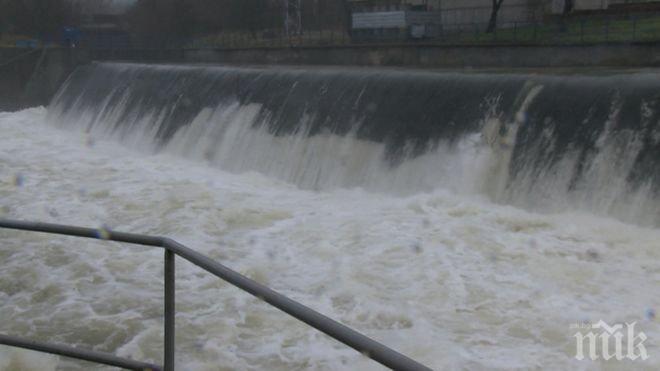 Не се налага изпускане на води от язовир „Копринка“