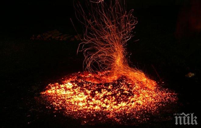 Баща изпусна шестгодишното си момченце в горещи въглени 