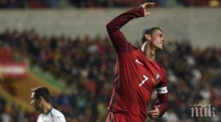 футболистите душа носят роналдо поглъща цял пай кайсии рууни издържа шоколадово суфле