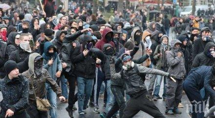 опожарени коли париж антиправителствени демонстрации