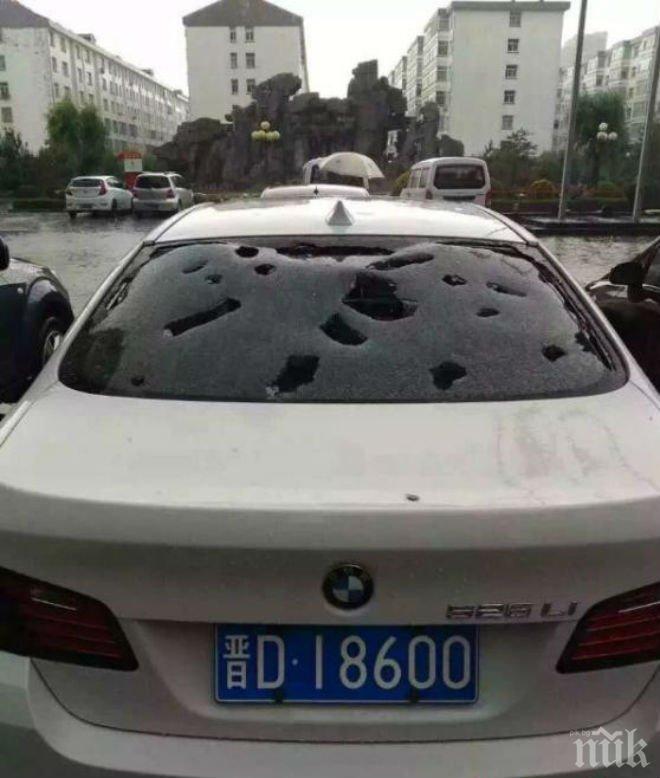 Град като яйце потроши коли и къщи в Китай (ВИДЕО)