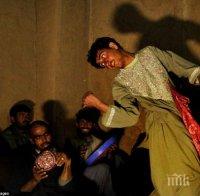 Талибаните превръщат момчета в сексуални роби, изпращат ги да атакуват полицаи в Афганистан