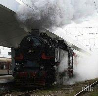 ПИК TV: Пушек в локомотива спрял бързия влак от София за Бургас