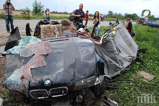 Пак кръв на пътя: 19-годишен уби спътника си, след като навлезе в насрещното 