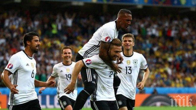 НА ЖИВО: Започва битката между Германия и Полша
