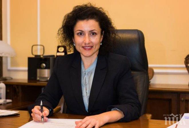 Десислава Танева заминава на работно посещение в Русия