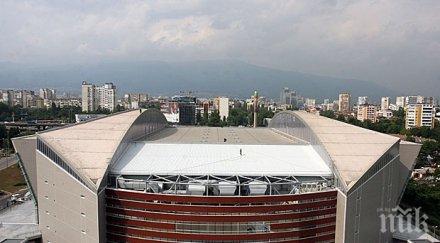 000 преподаватели събират учителски събор