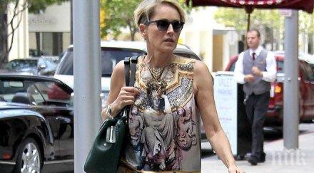 шарън стоун години без макиаж папарашки снимки