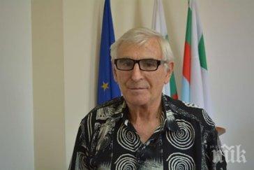 пенсионер дари 4000 лева болни деца