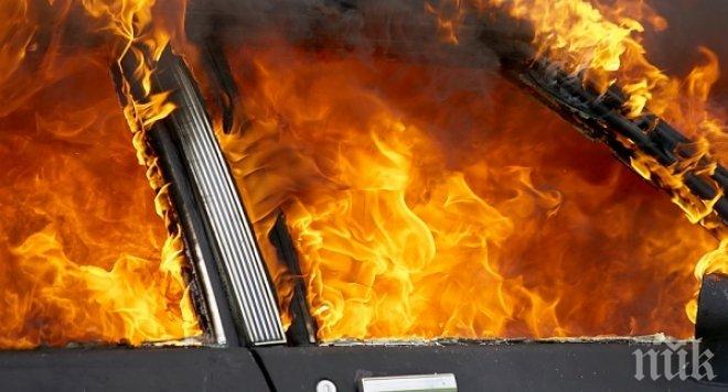 Километрично задръстване на изхода на Благоевград заради горящ автомобил