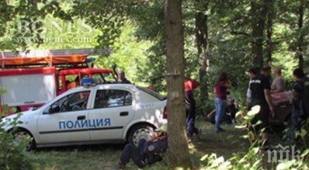 пик издирват годишното дете гората термокамери все