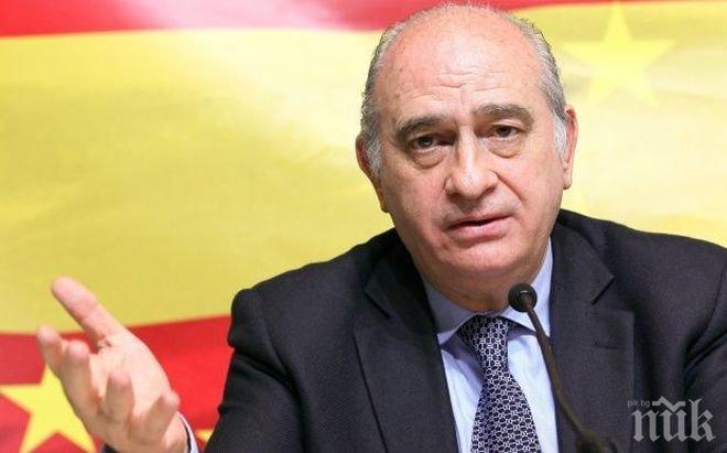 Скандал с испанския вътрешен министър - омаскарил противници