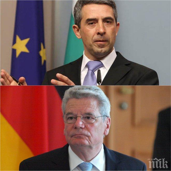 Скандално! Плевнелиев отново говори за война пред германския президент (СНИМКА)