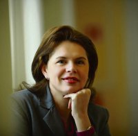 Закъсалата Словения сменя премиера политик с финансист