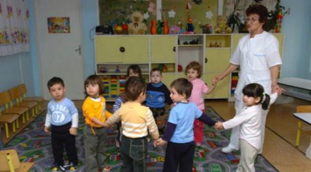 българските деца подложени бедност