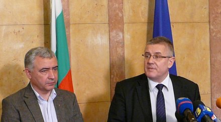 тройната коалиция построила повече магистрали герб