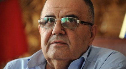 рейтингът бойко покачва протестите