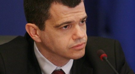 данс проверява дали доган поръчал бойко