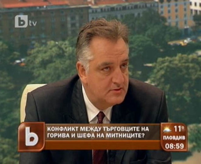 Андрей Делчев отрича да е канен за премиер