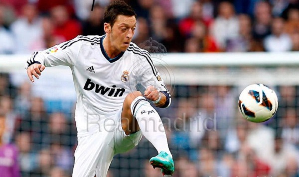 Пеп Гуардиола кани Месут Йозил в Байерн (Мюнхен)