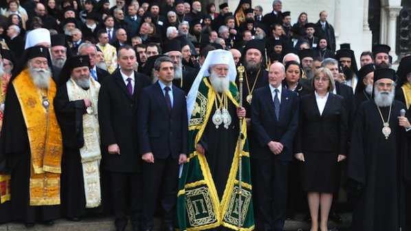 Новият патриарх на крака при Бойко Борисов