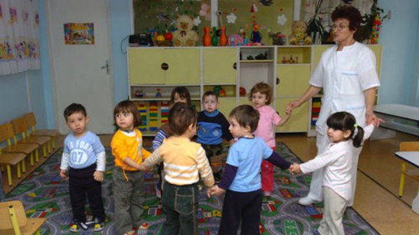 Българските деца са най-подложени на бедност в ЕС 