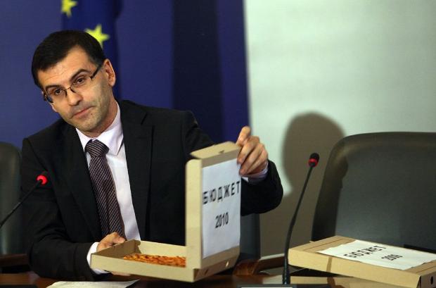 Прокурори погват Дянков