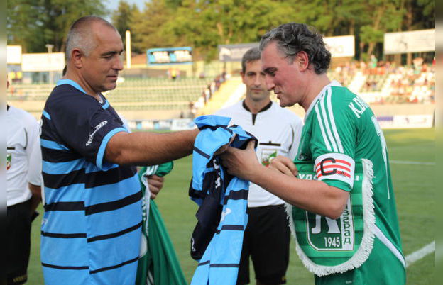 Бойко Борисов гледал тайно Барса - Реал