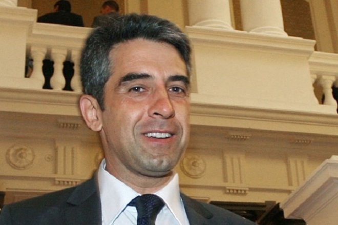 Дават речта на президента по БНТ и БНР