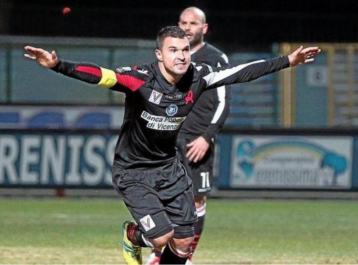 Валери Божинов: Не съм герой, вратарят ни е страхотен