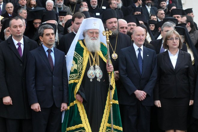 Ц. Цачева покани патриарха да слуша реч на президента