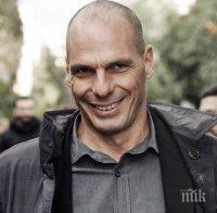 Равносметка: Варуфакис е струвал на Гърция 100 милиарда евро