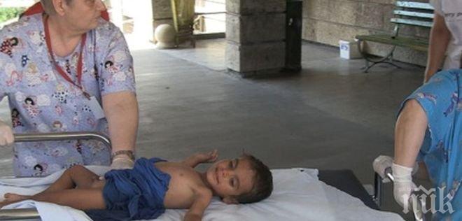 Психолог ще помага за възстановяването на 3-годишния Димо 