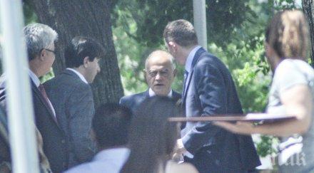 фото бомба пик реформаторите спипани тайна сбирка ген атанасов корман исмаилов кроят президентска коалиция