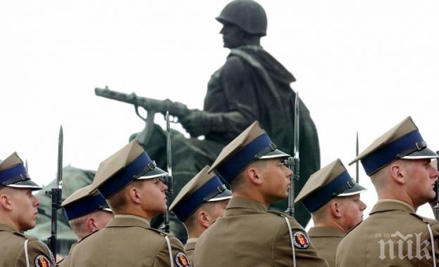 Полша ще събере тоталитарните статуи в бивша съветска база