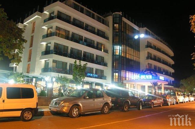 Първи подробности за огнения ад в Китен! Късо съединение подпалило луксозния хотел, евакуирали туристите посред нощ
