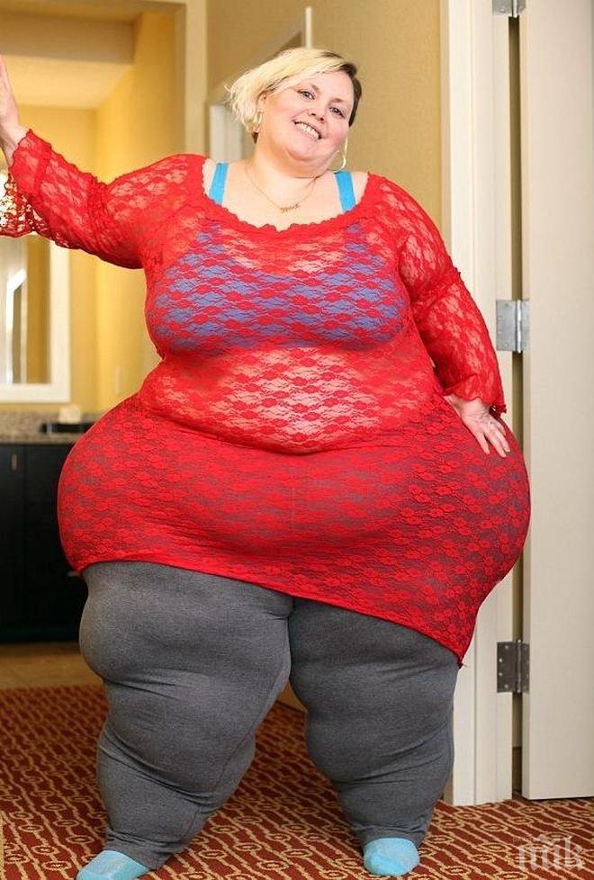 222-килограмова мадама печели по 2 бона на месец от теглото си ( Не е за хора със слаби нерви)