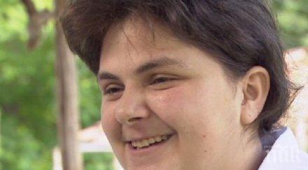 момиче тежка диагноза създава красота отбурени