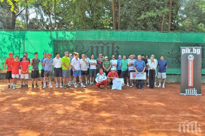 ЕКСКЛУЗИВНО! Стартира тенис шоуто на годината – звездите сред аматьорите влизат в зрелищни битки на ПИК Мастърс (ВИДЕО И СНИМКИ)