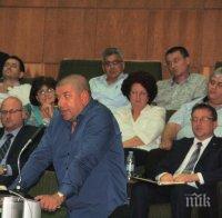 Кметът на Кричим избухна към Бъчварова: Озаптете депутатите! Полицаите са нонстоп под стрес кой ще се обади, кой кого не обичал, кой на кого е рода...