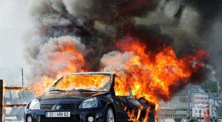 франция паника взривиха подозрителен автомобил стад франс