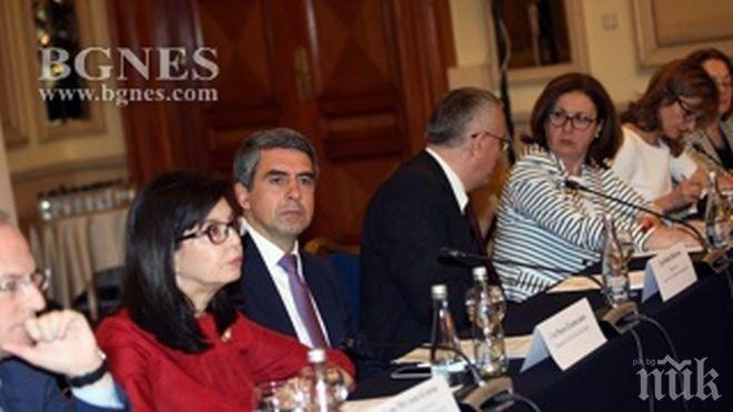 ПИК TV: Плевнелиев: Нужен е не компромис, а консенсус за борбата с корупцията