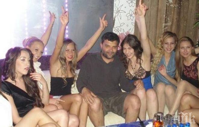 Ексклузивни разкрития! Балет в килията на Малък Тошко за Нова година - Вижте как празнува внука на Тато в затвора