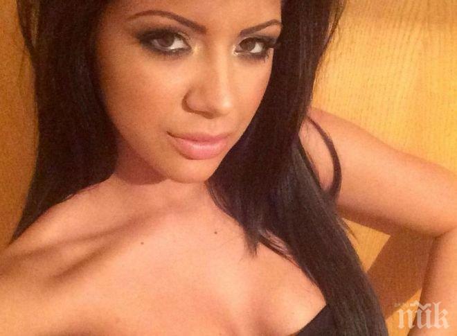 Топмоделът Дарина Гиздова отново свали дрехи (СНИМКА 18+)