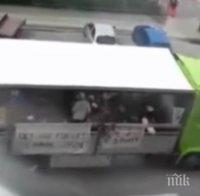 ЗВЕРСТВО! Мигранти заляха с киселина студентки в Дания при завършването им (ВИДЕО)